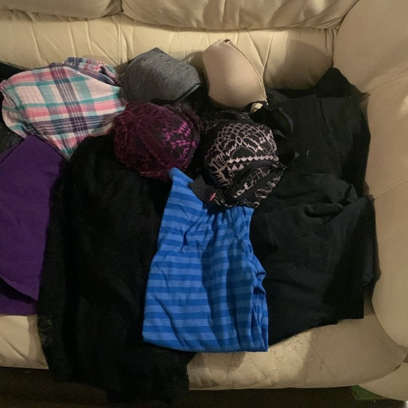 Ladies medium clothing assortment - Picture 2 of 4